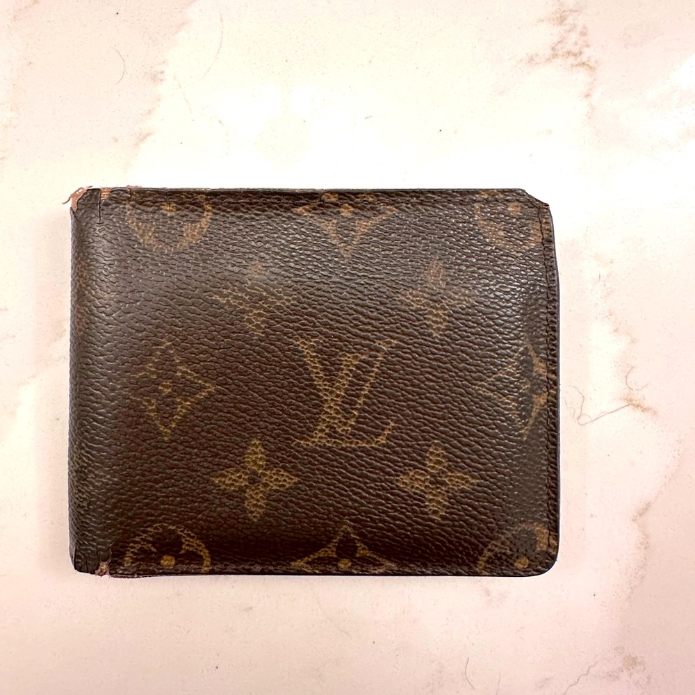 Louis Vuitton Men’s Wallet